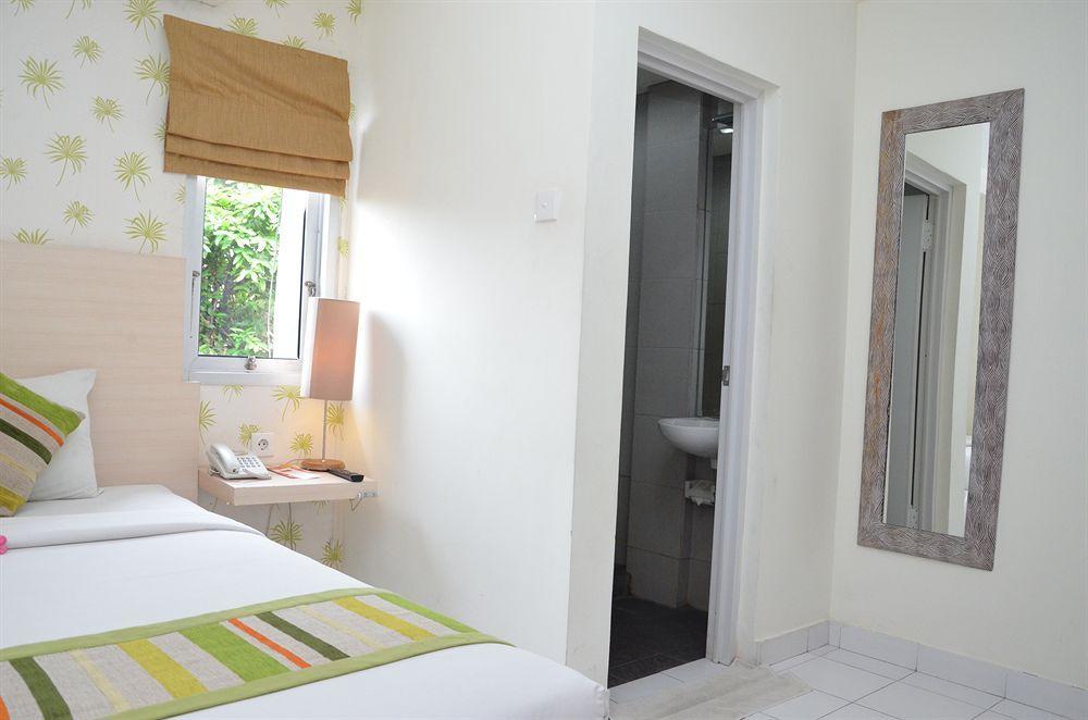 Santosa City Hotel เดนปาซาร์ ภายนอก รูปภาพ