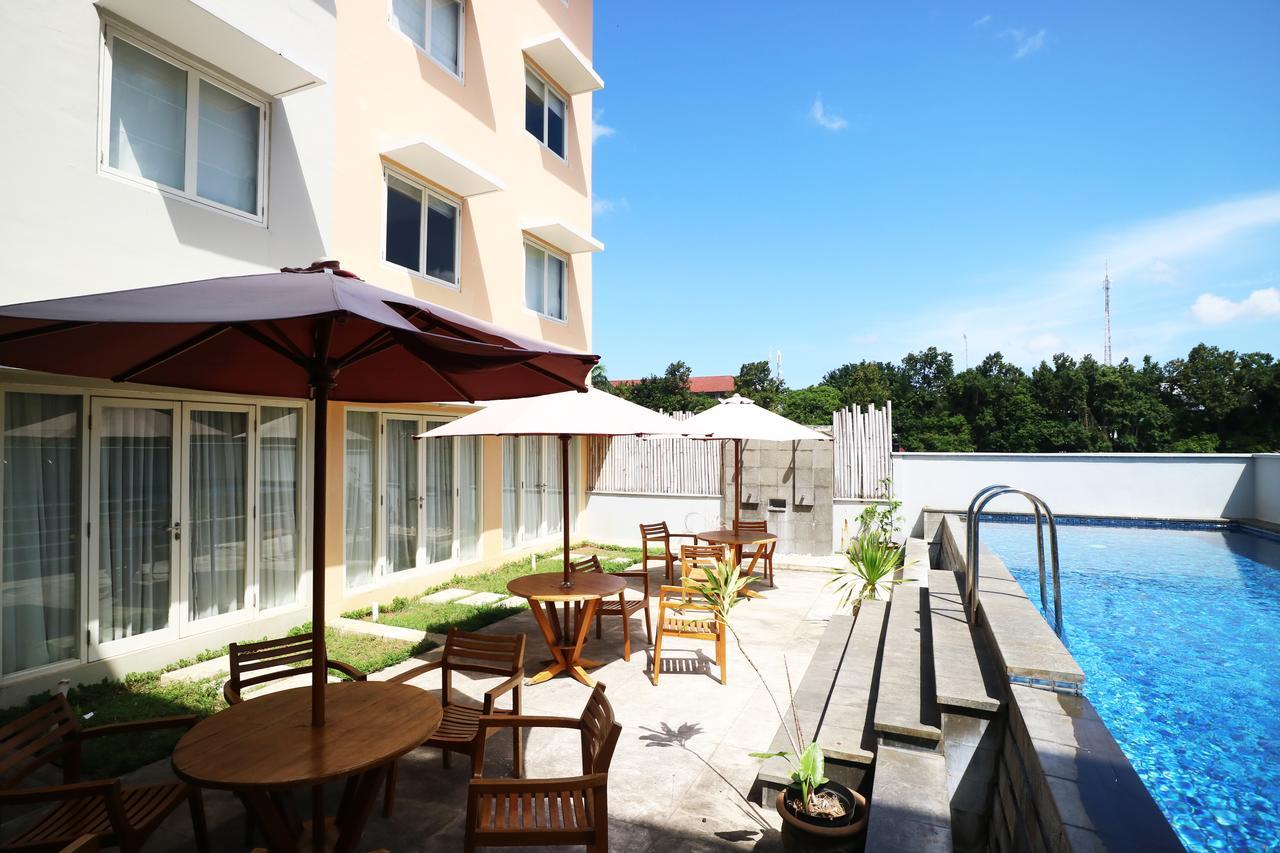 Santosa City Hotel เดนปาซาร์ ภายนอก รูปภาพ