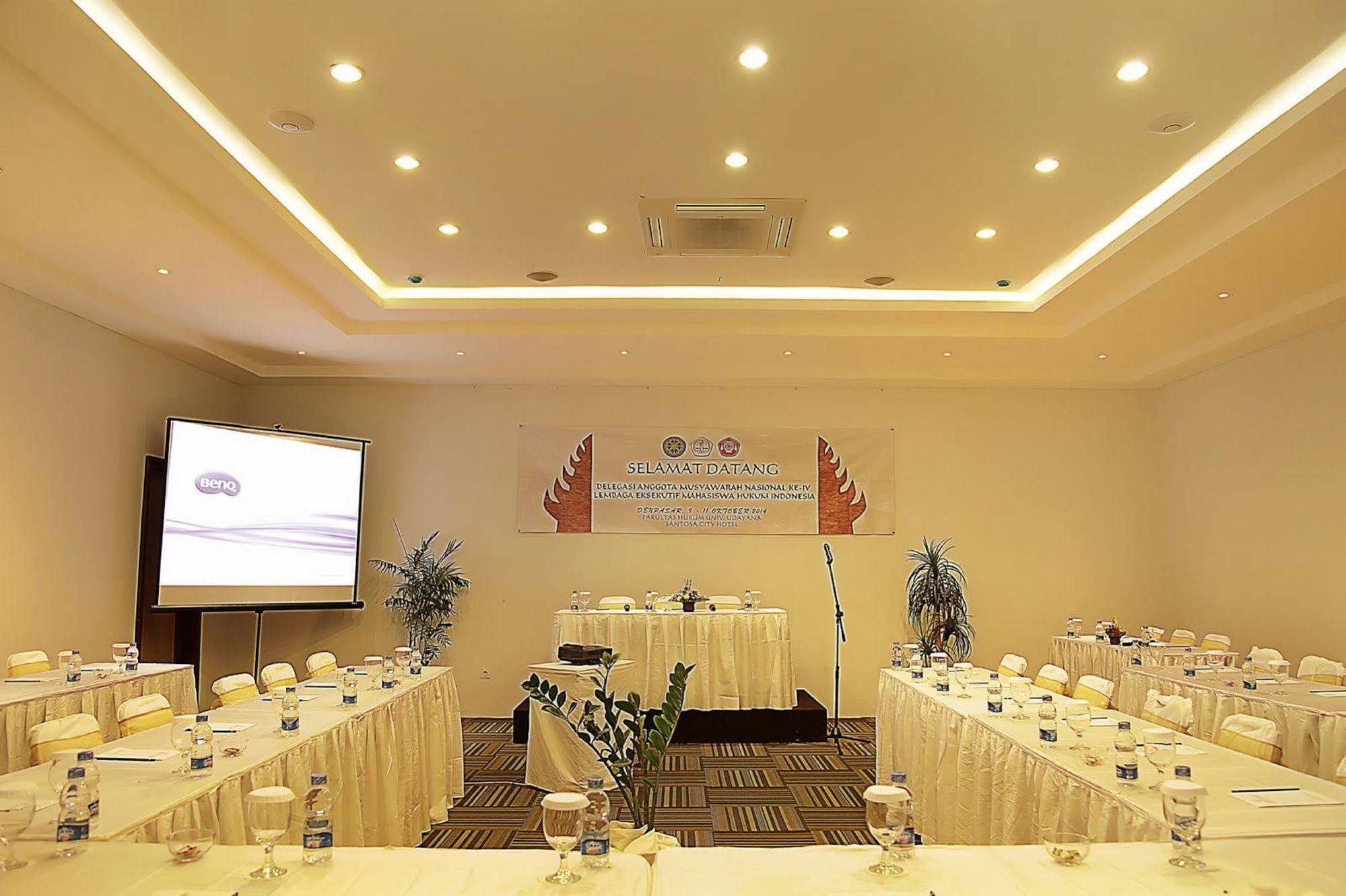 Santosa City Hotel เดนปาซาร์ ภายนอก รูปภาพ